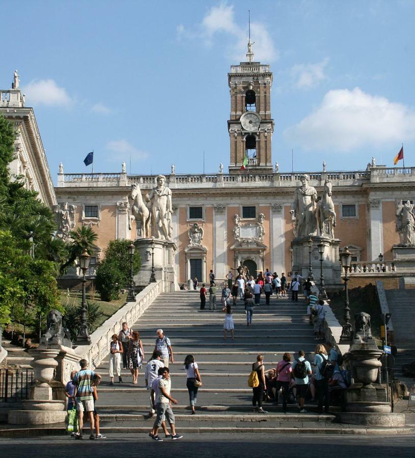 Roma Central Studio Exterior photo